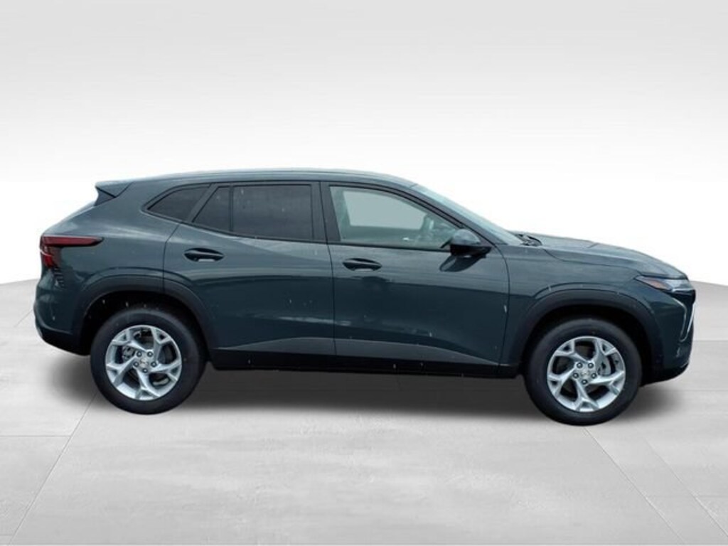 New 2026 Chevrolet Trax LS SUV
