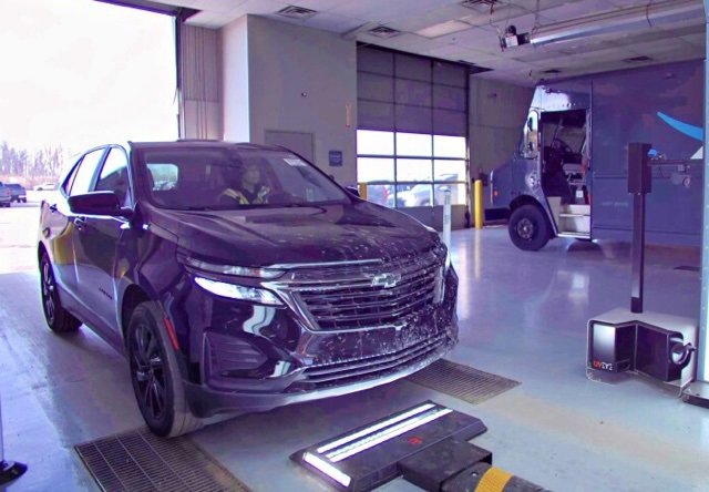 2024 Chevrolet Equinox LS photo 3