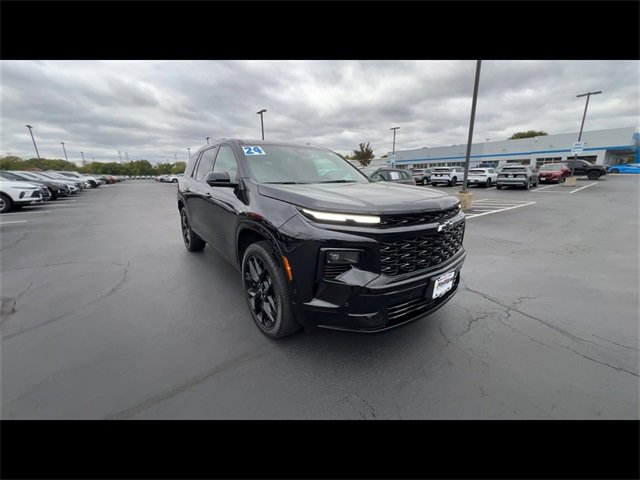 2024 Chevrolet Traverse RS photo 2