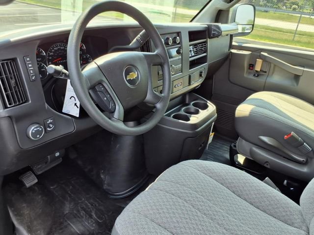 2025 Chevrolet Express Cargo Work Van - Photo 13