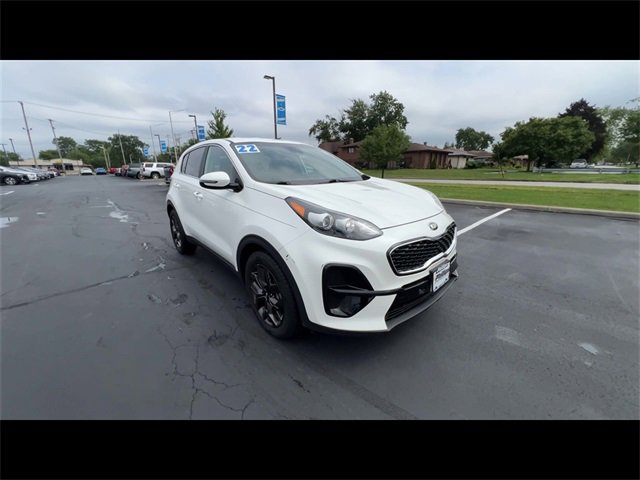 2022 Kia Sportage LX photo 2