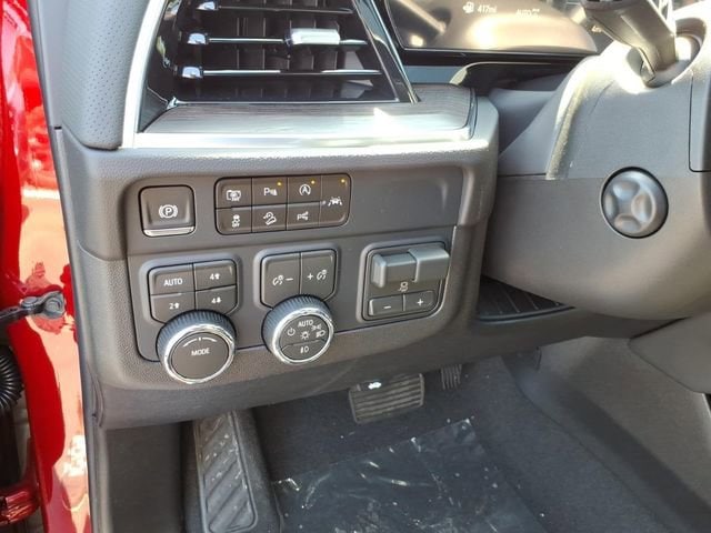 2026 Chevrolet Suburban Premier - Photo 12