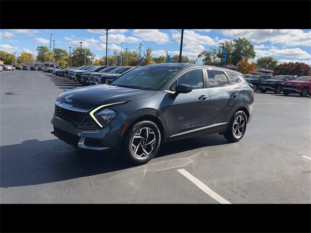 2023 Kia Sportage LX photo 4