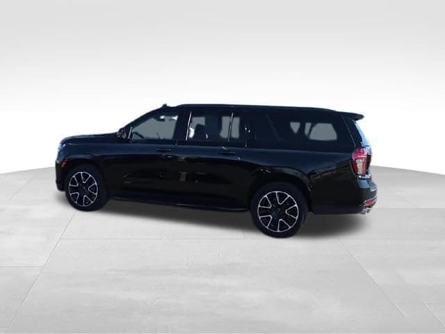2022 Chevrolet Suburban RST - Photo 7