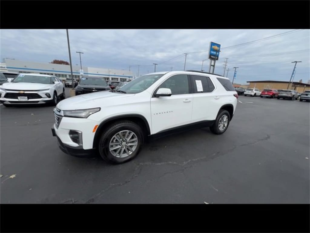Used 2023 Chevrolet Traverse LT Leather SUV