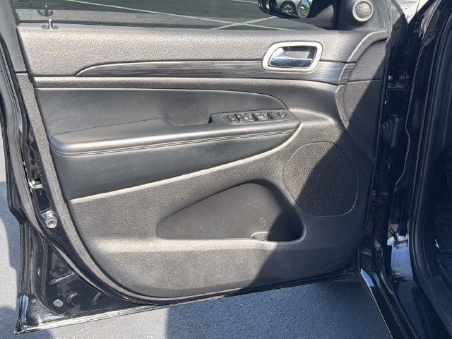 2020 Jeep Grand Cherokee Altitude - Photo 11