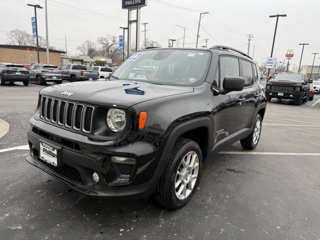 2022 Jeep Renegade Latitude's photo