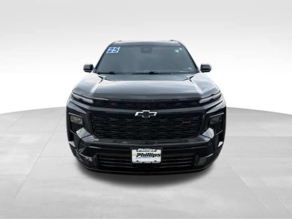Used 2025 Chevrolet Traverse RS SUV