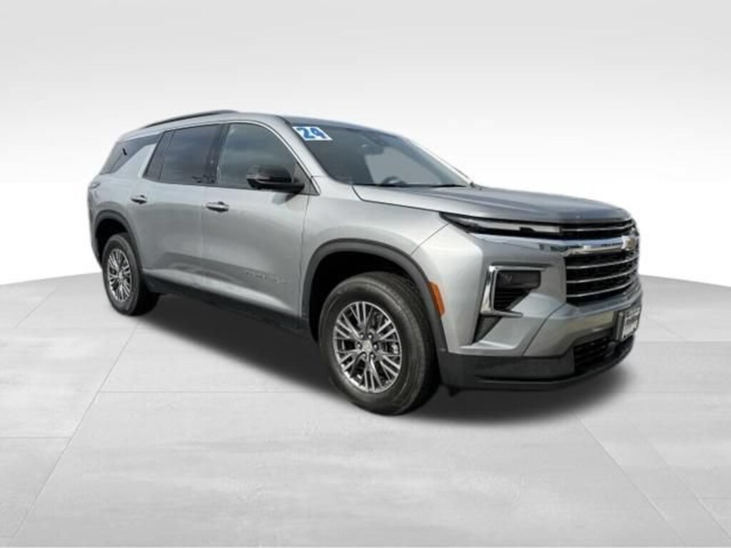 Used 2024 Chevrolet Traverse LT SUV