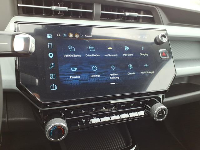 2027 Chevrolet Bolt RS - Photo 13