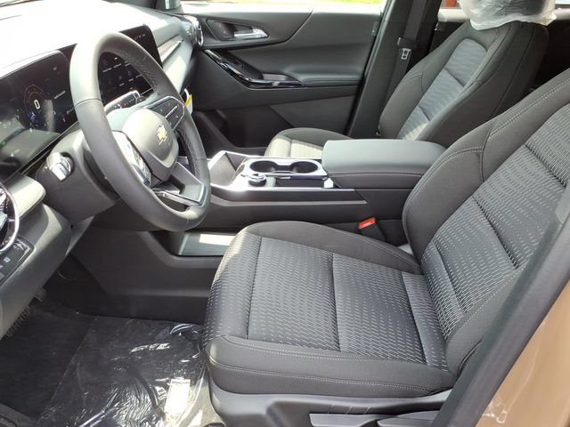2027 Chevrolet Equinox LT - Photo 6