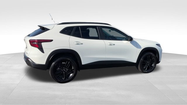 2024 Chevrolet Trax Activ - Photo 8