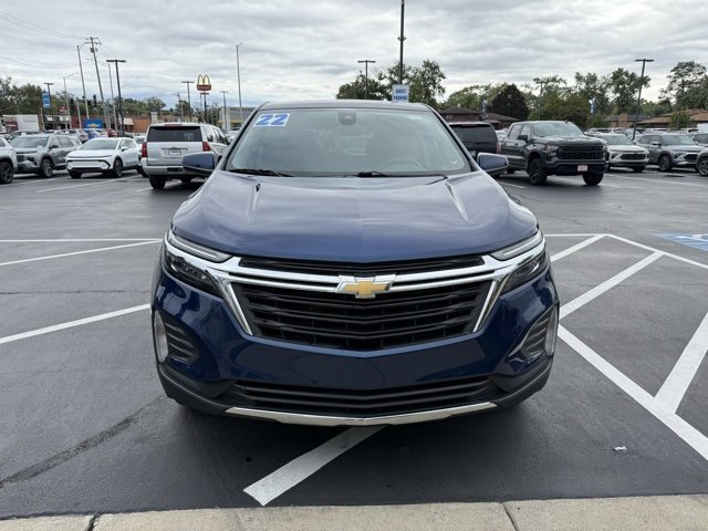 2022 Chevrolet Equinox LT photo 2