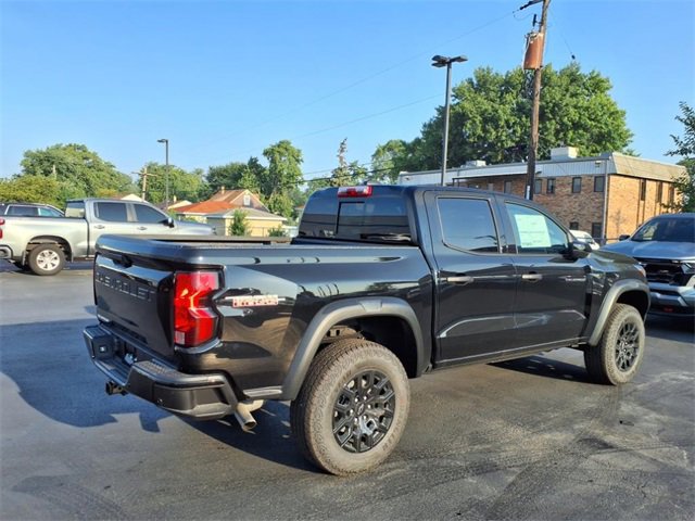 2026 Chevrolet Colorado Trail Boss photo 3