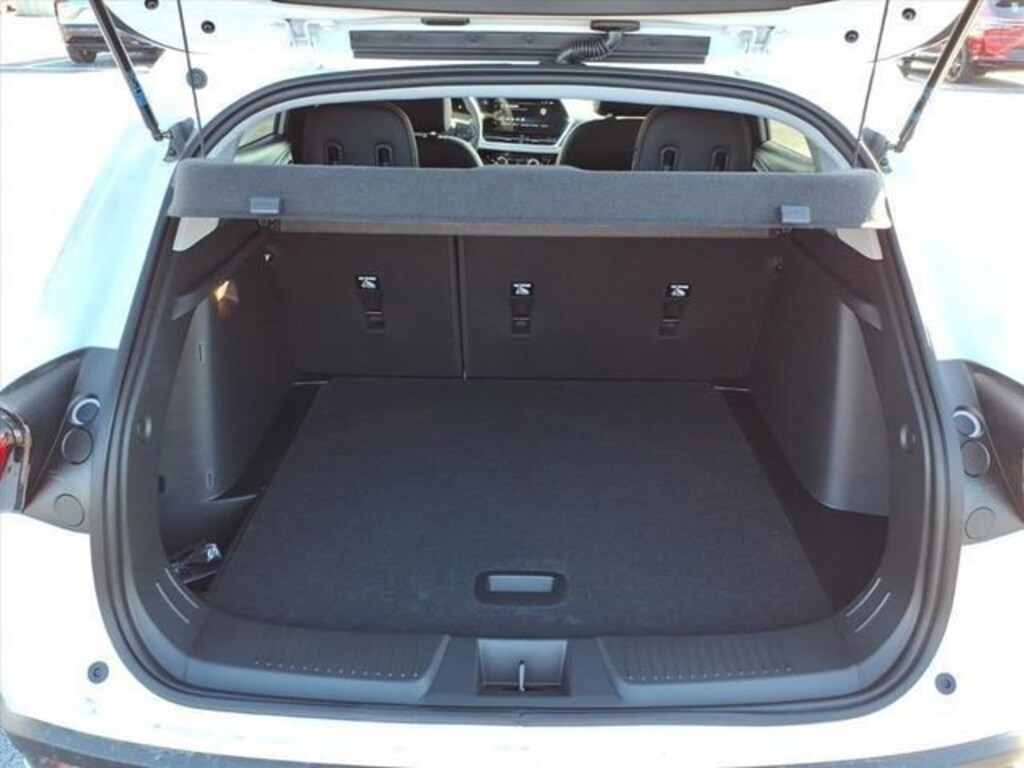 New 2026 Chevrolet Trax LT SUV