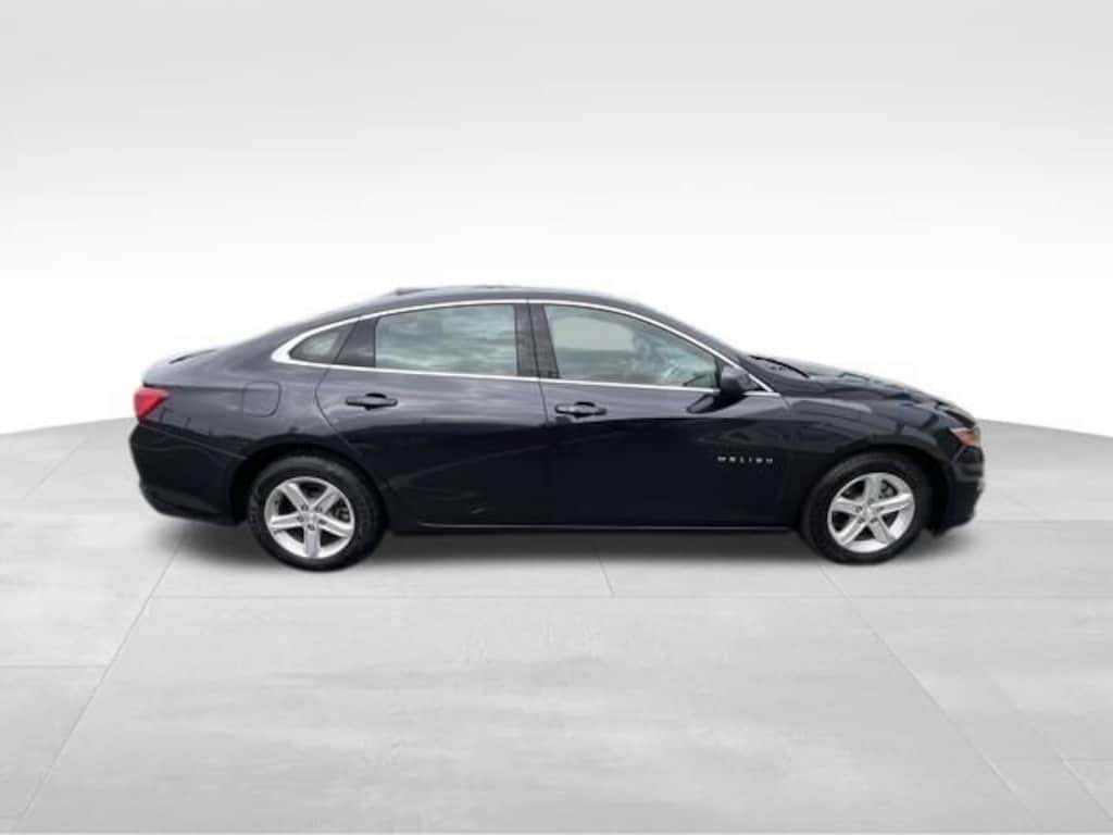 Used 2022 Chevrolet Malibu LS Car