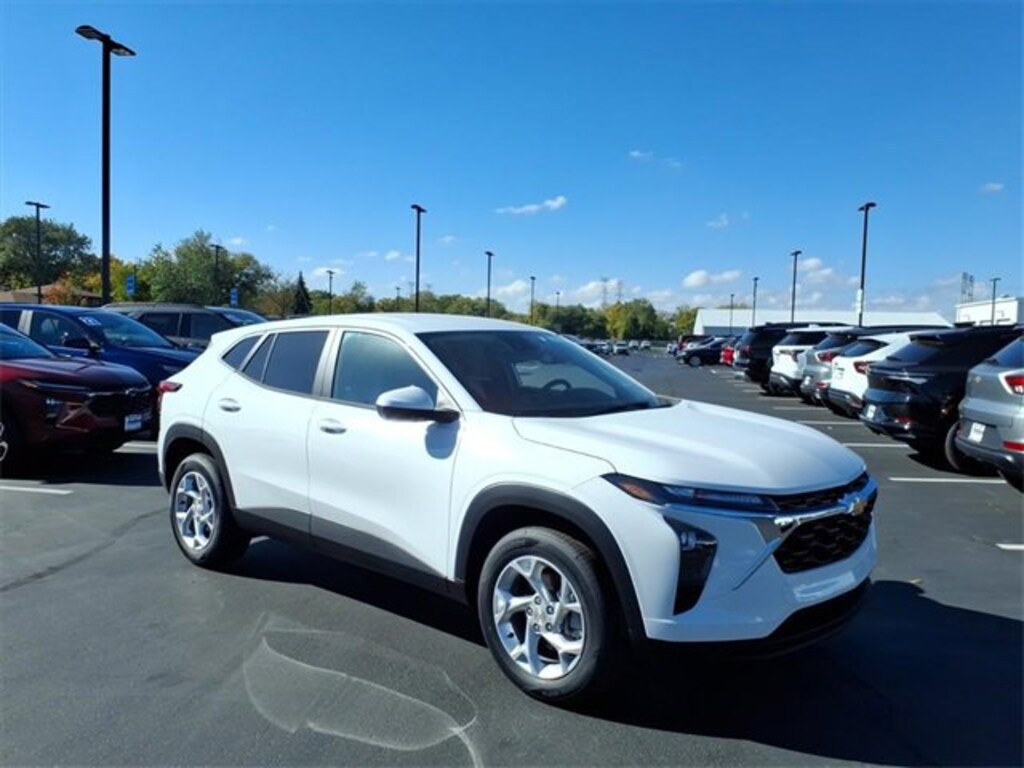 New 2026 Chevrolet Trax LS SUV