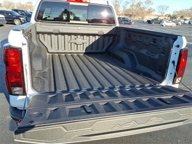 2026 Chevrolet Colorado Trail Boss photo 4