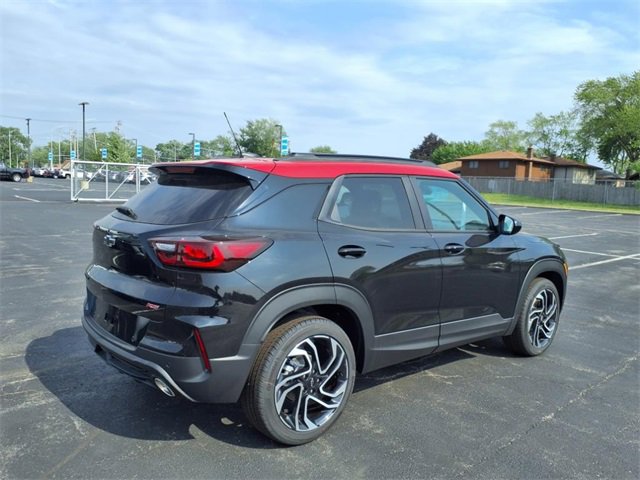 2026 Chevrolet Trailblazer RS photo 2
