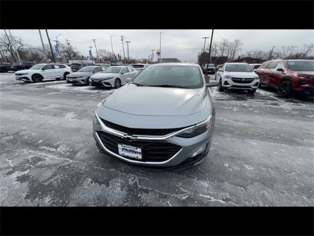 Used 2024 Chevrolet Malibu RS Car