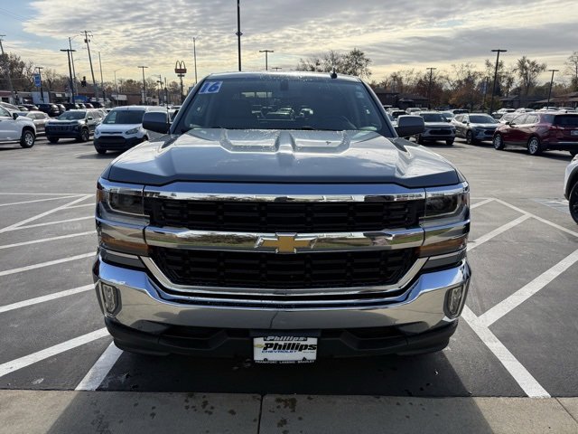 2016 Chevrolet Silverado 1500 LT photo 2