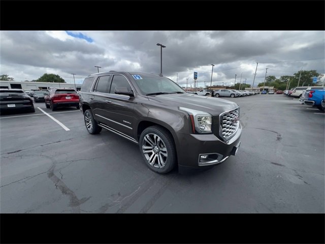 2019 Gmc Yukon Denali photo 2