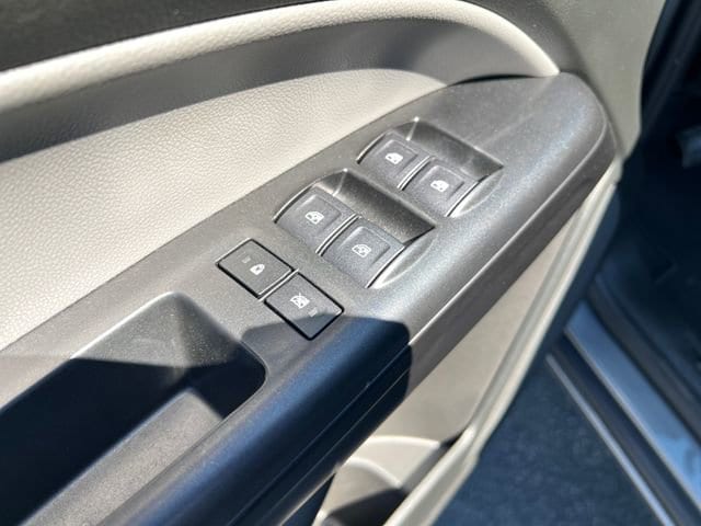 2022 Chevrolet Colorado Work Truck - Photo 13