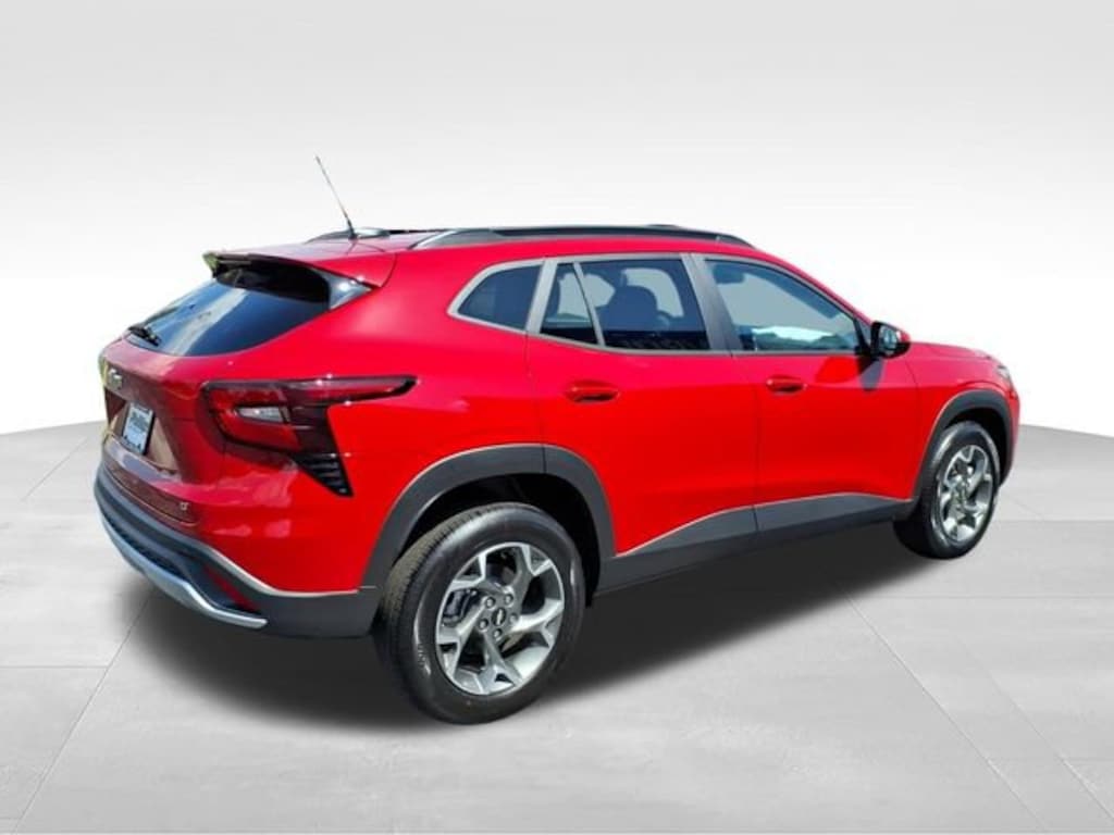 New 2026 Chevrolet Trax LT SUV