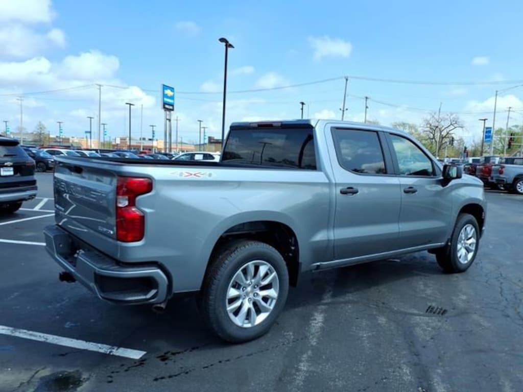 New 2026 Chevrolet Silverado 1500 Custom Truck
