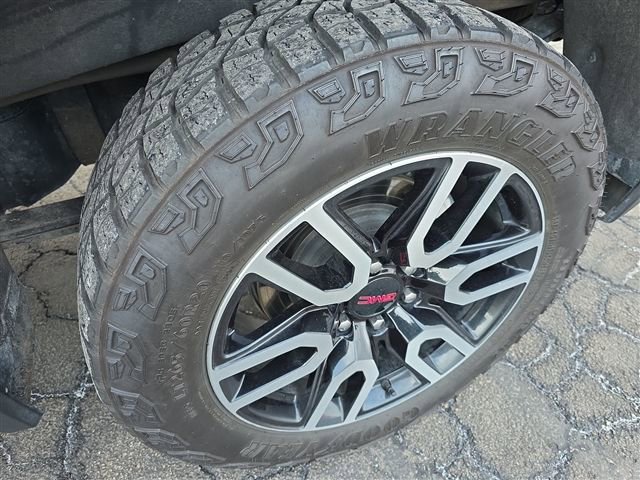 2025 GMC Sierra 1500 AT4 - Photo 20