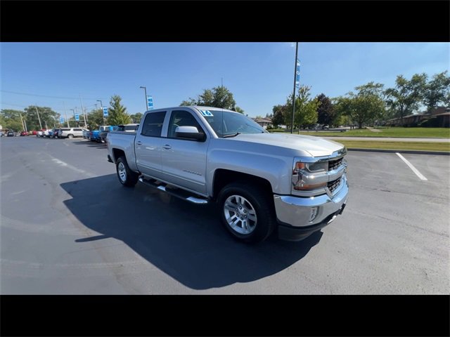 2016 Chevrolet Silverado 1500 LT photo 2