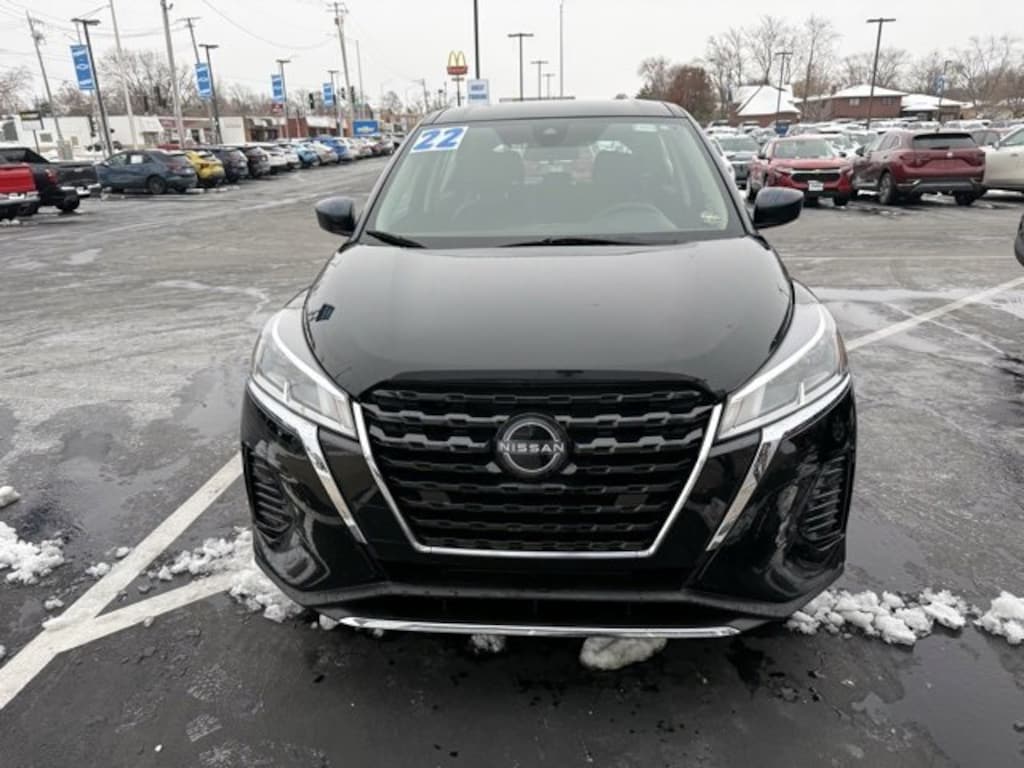 Used 2022 Nissan Kicks S SUV