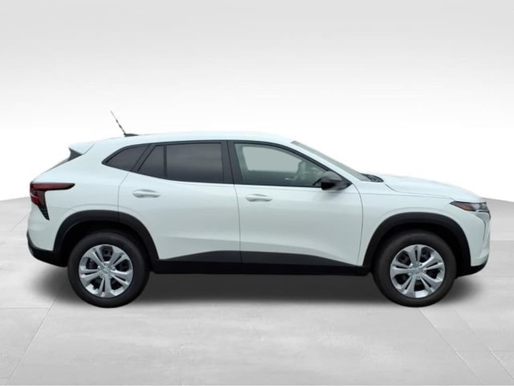New 2026 Chevrolet Trax LS SUV