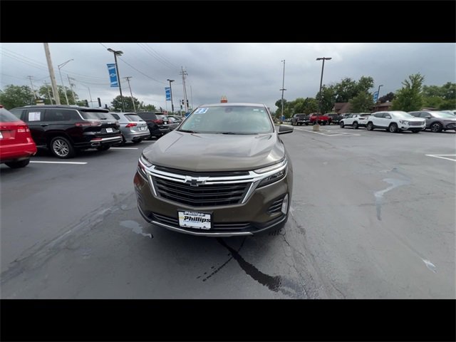 2023 Chevrolet Equinox LT photo 3