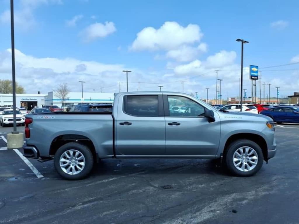 New 2026 Chevrolet Silverado 1500 Custom Truck