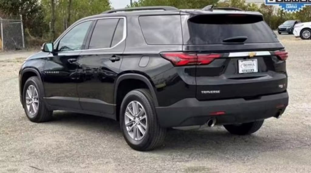 Used 2023 Chevrolet Traverse LT Leather SUV