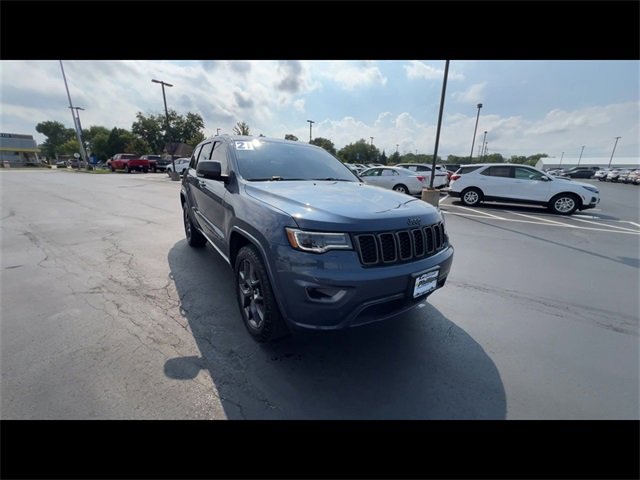 2021 Jeep Grand Cherokee Limited photo 2