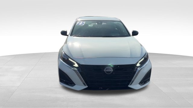 2025 Nissan Altima S - Photo 9