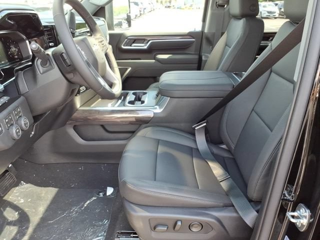 2026 Chevrolet Silverado 2500 HD LTZ - Photo 6