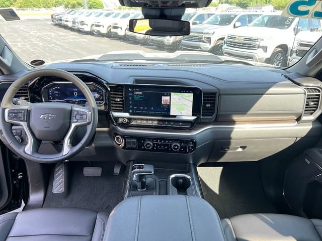 2025 Chevrolet Silverado 1500 LT Trail Boss - Photo 14