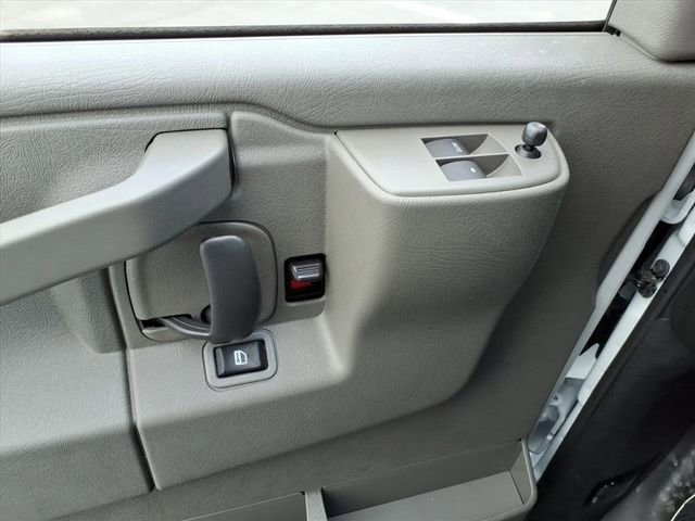 2026 Chevrolet Express Cargo Work Van - Photo 10