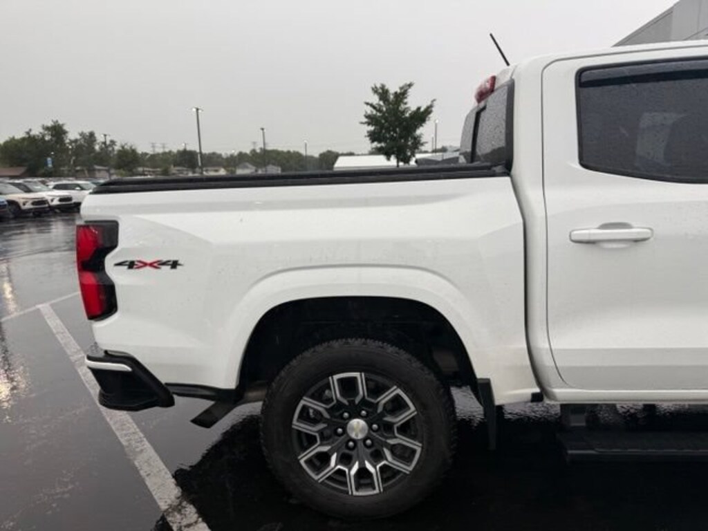 Used 2024 Chevrolet Colorado LT Truck Crew Cab