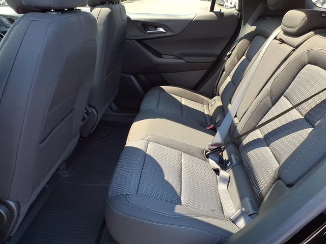 2027 Chevrolet Equinox LT - Photo 8