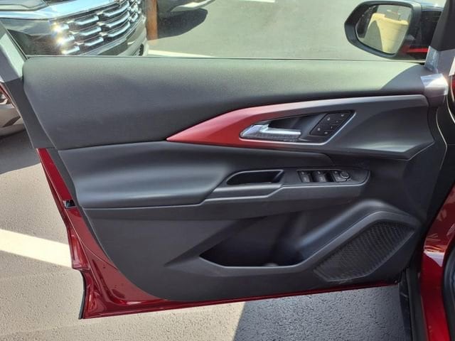 2025 Chevrolet Equinox EV RS - Photo 12