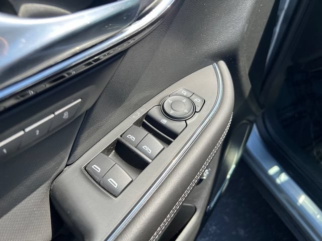 2025 Buick Envision Preferred - Photo 13