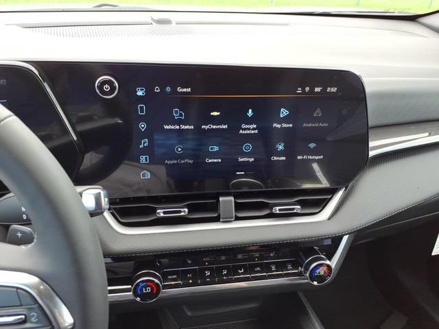 2027 Chevrolet Equinox LT - Photo 11