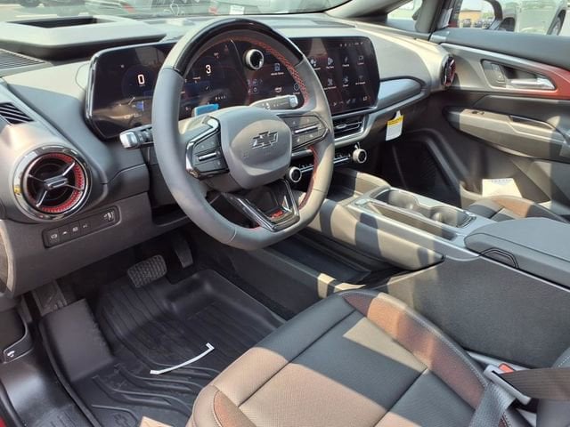 2025 Chevrolet Equinox EV RS - Photo 15