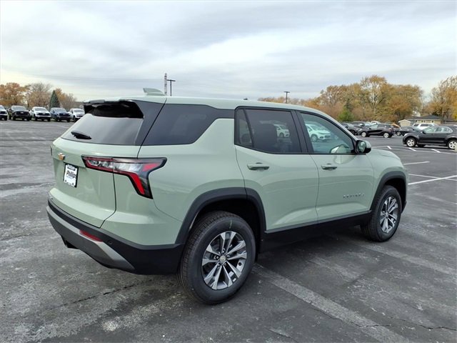 2026 Chevrolet Equinox LT photo 3