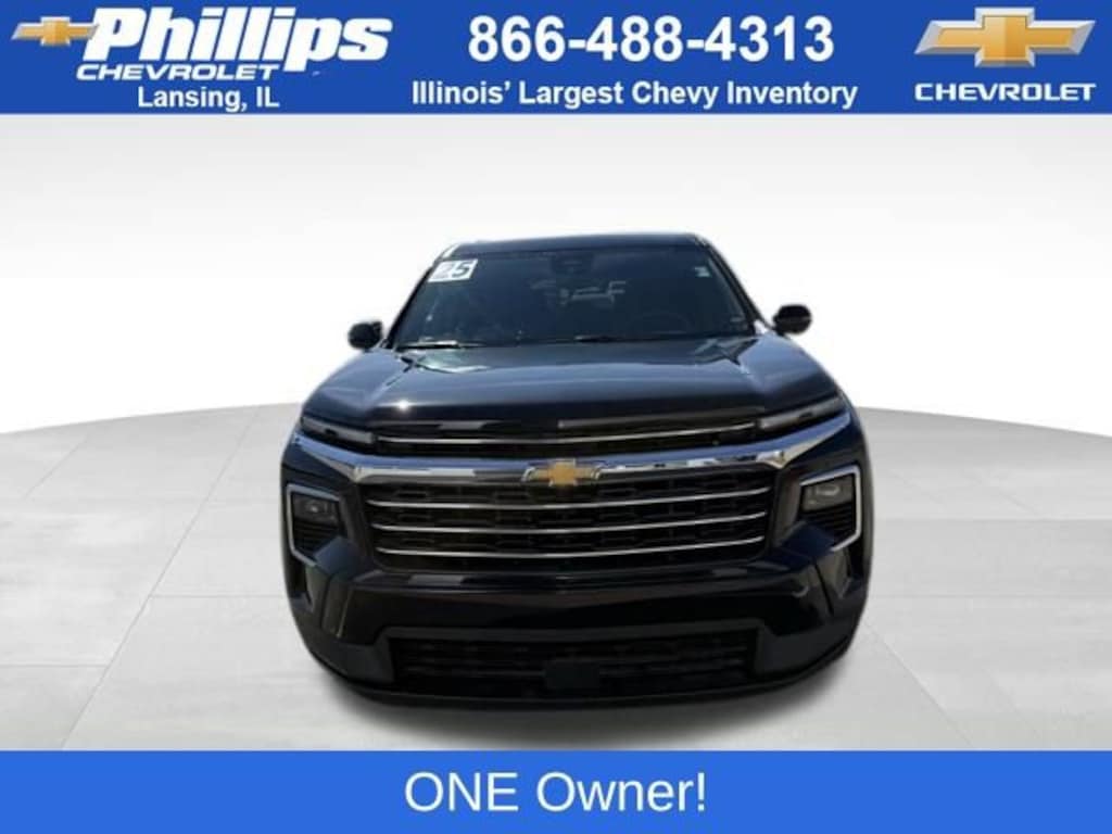 Used 2025 Chevrolet Traverse LT SUV