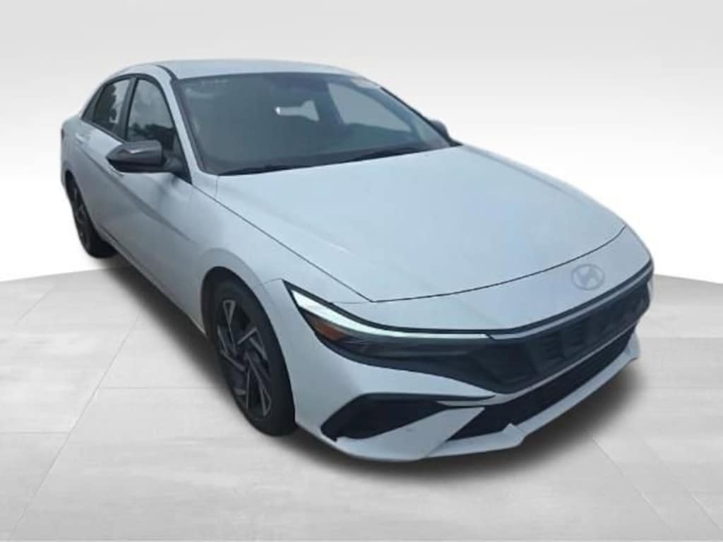 Used 2025 Hyundai Elantra SEL Sport Sedan